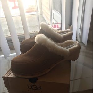 UGG Kalie Clogs